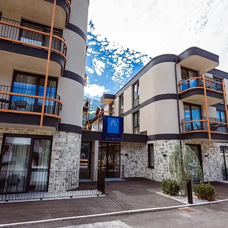 Modern With 2 Bedrooms In Apartment *