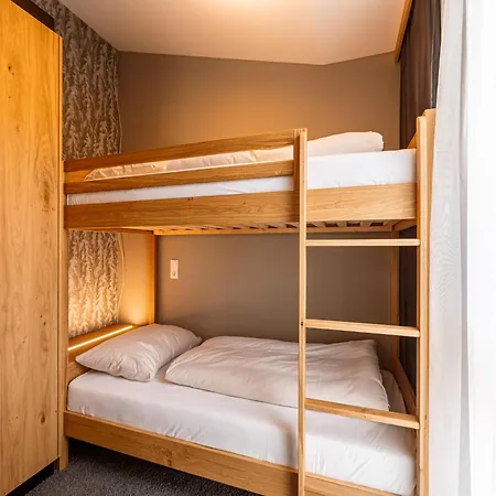 Apartment Modern With 2 Bedrooms In *