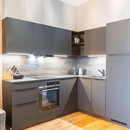 Modern With 2 Bedrooms In Apartment Fuegen