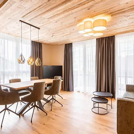 Modern With 2 Bedrooms In